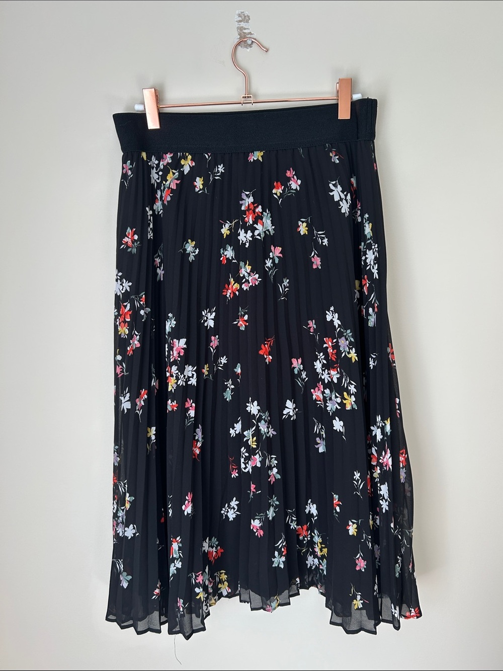 Ann Taylor Black Floral Midi Skirt